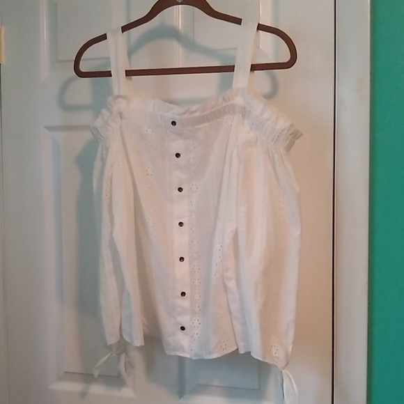 LC Lauren Conrad Tops - off shoulder white shirt by Lauren Conrad